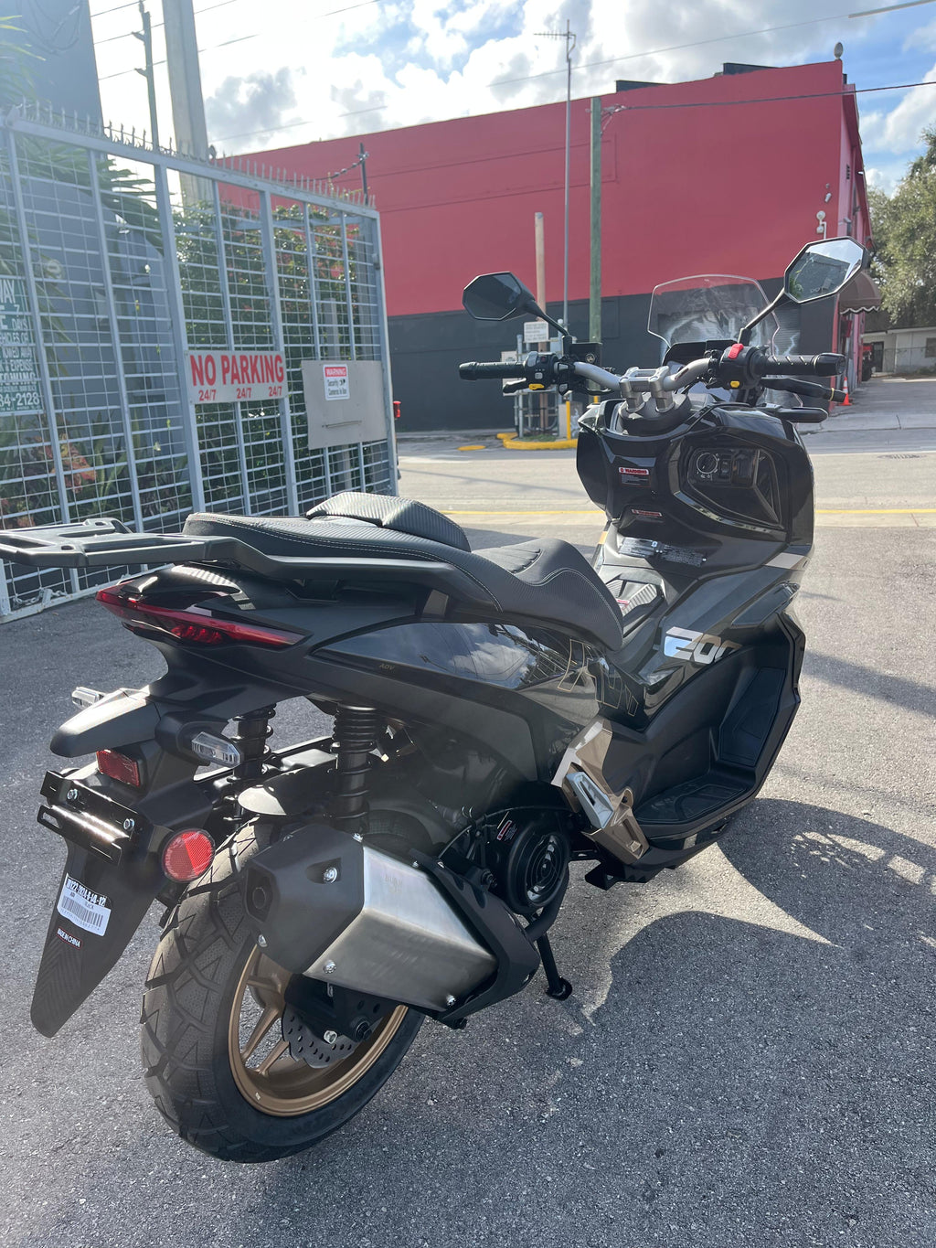 🏍️ XMOX ADV 200CC 🏍️